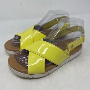 UGG Klara Girls Sandals Patent Leather Yellow Size 4